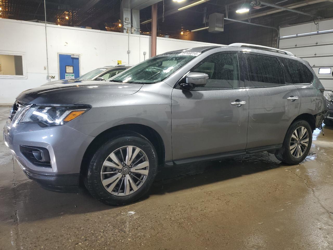 NISSAN PATHFINDER 2019