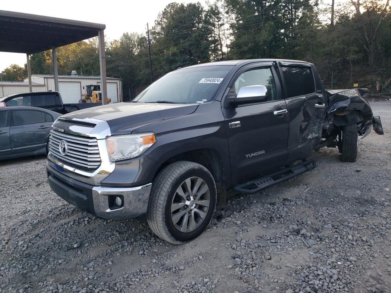 TOYOTA TUNDRA CRE 2017