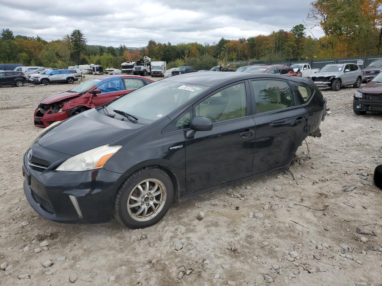 TOYOTA PRIUS V 2012