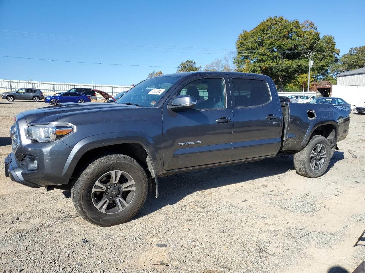 TOYOTA TACOMA 2017