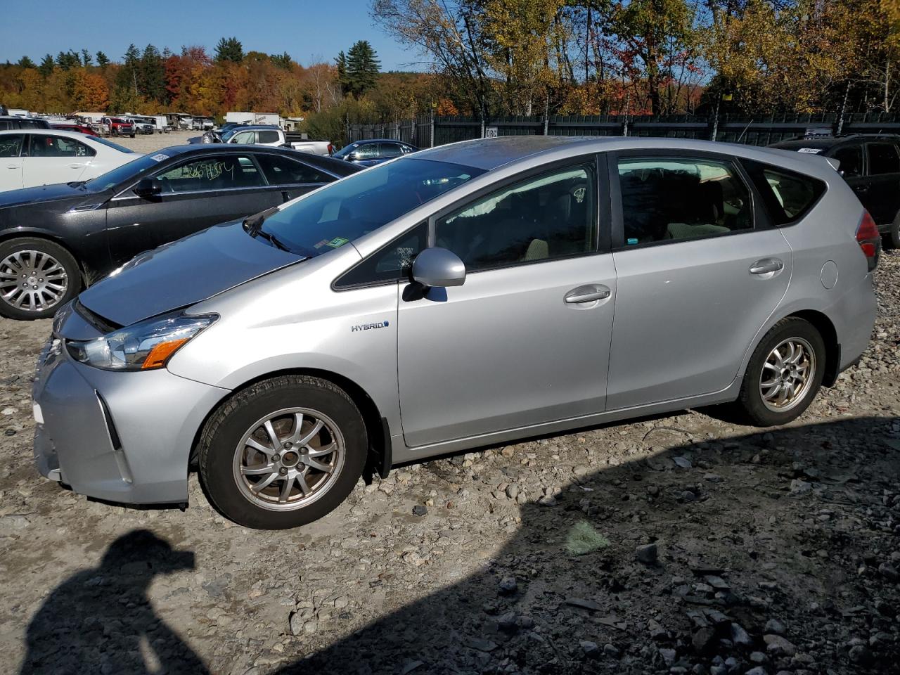 TOYOTA PRIUS V 2015