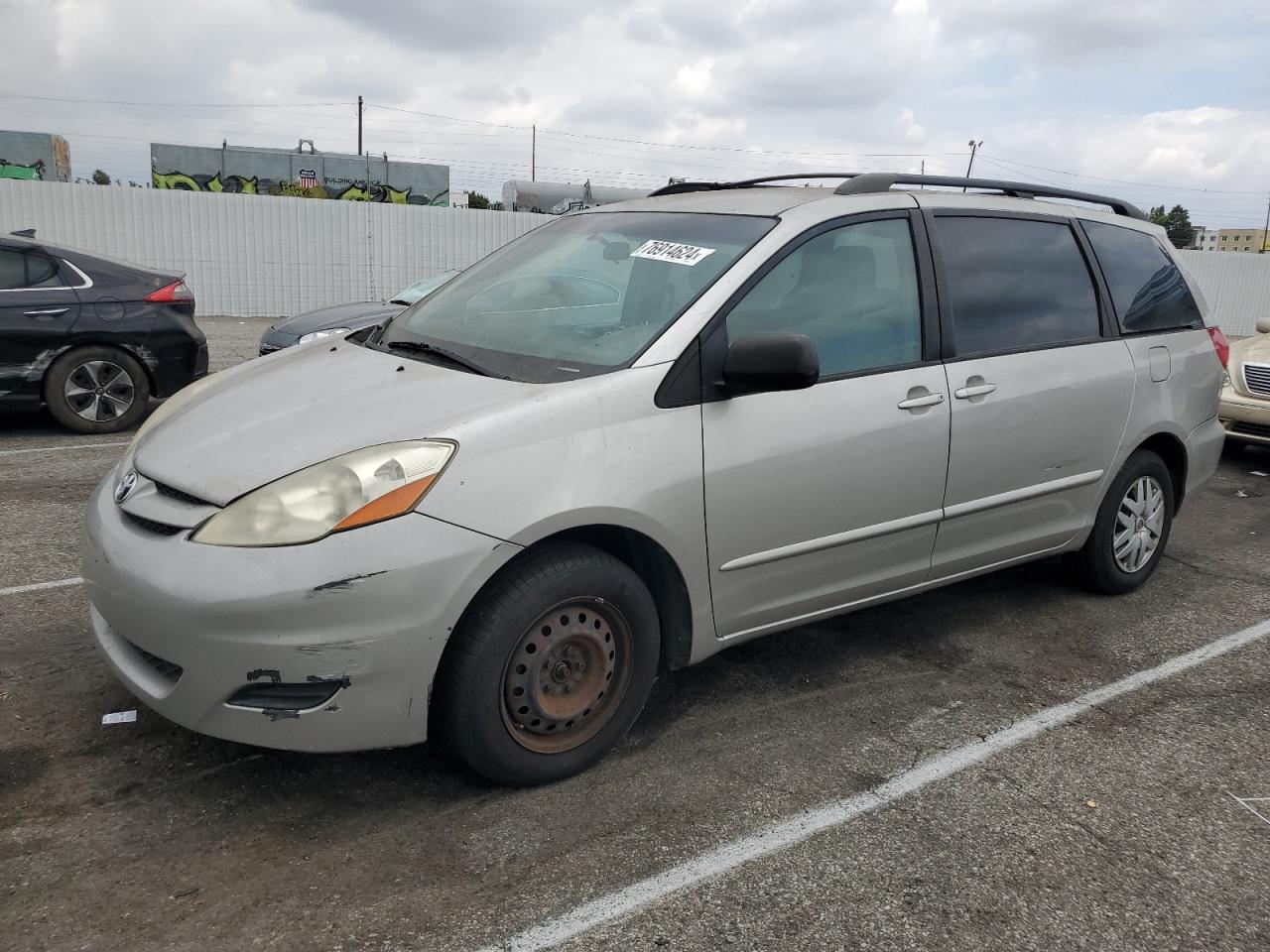 TOYOTA SIENNA CE 2008