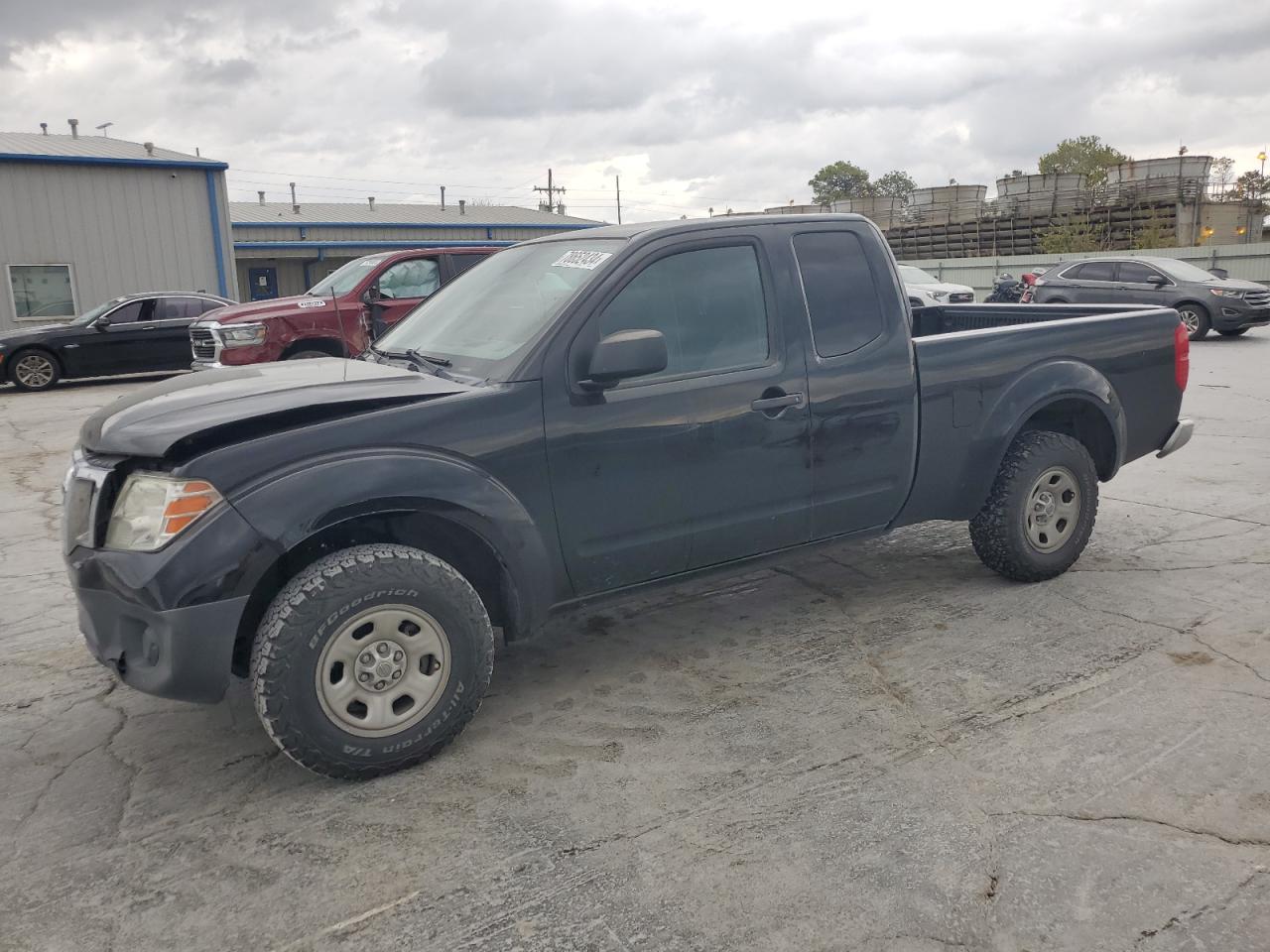 NISSAN FRONTIER 2016