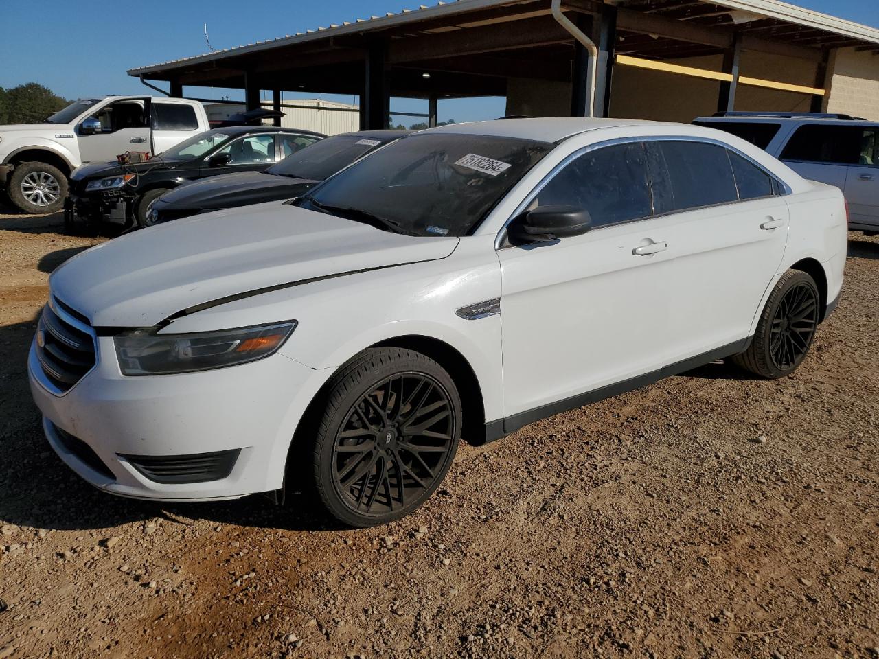 FORD TAURUS SE 2014