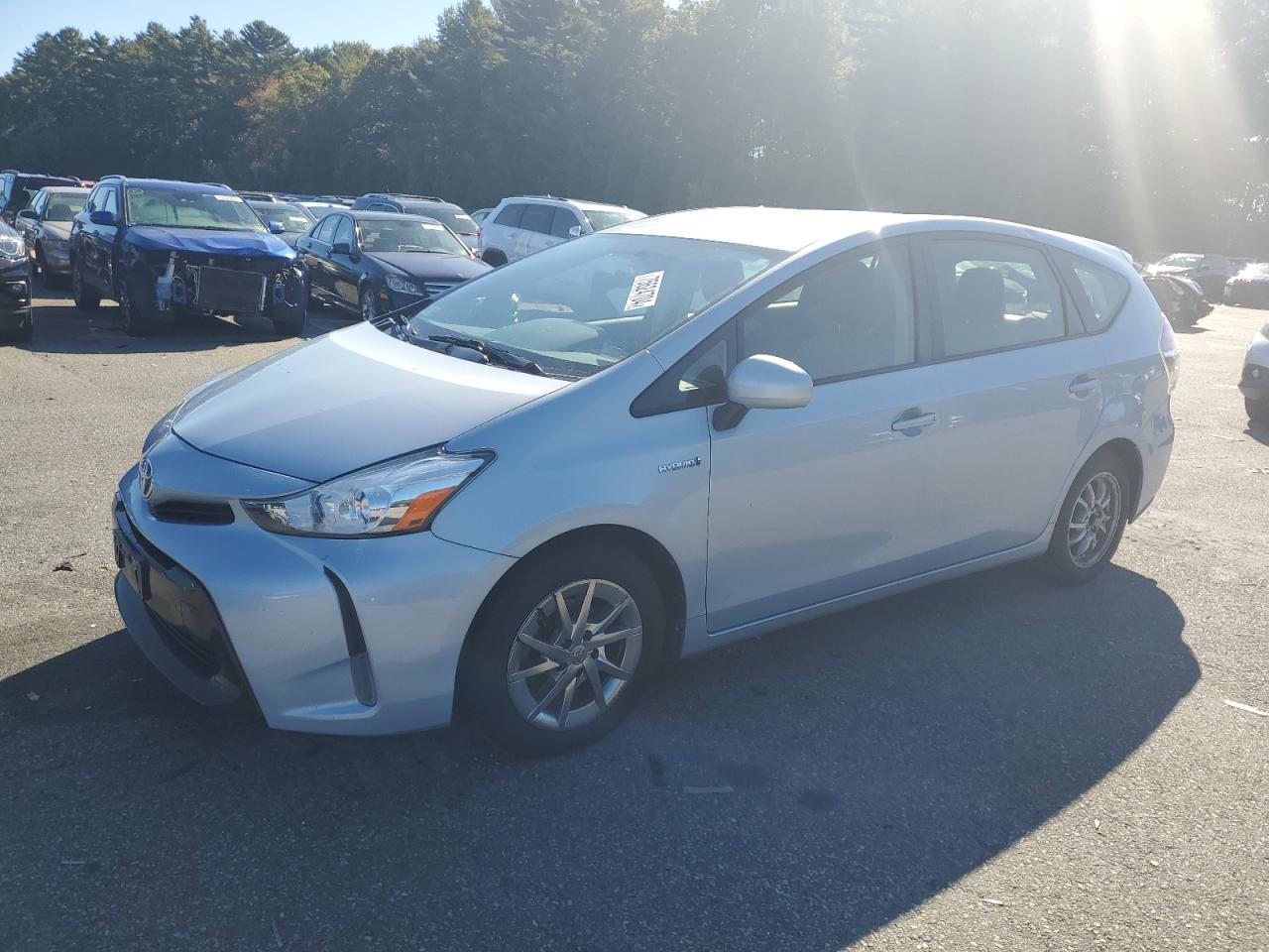 TOYOTA PRIUS V 2015