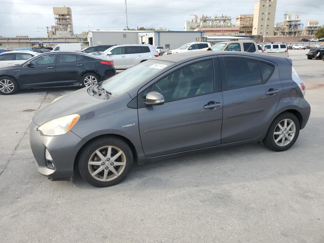 TOYOTA PRIUS C 2013