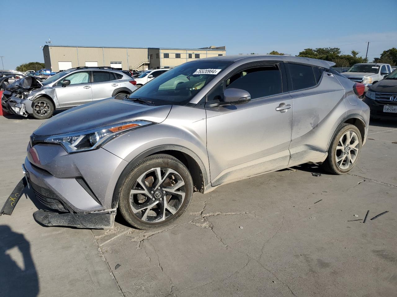 TOYOTA C-HR XLE 2019