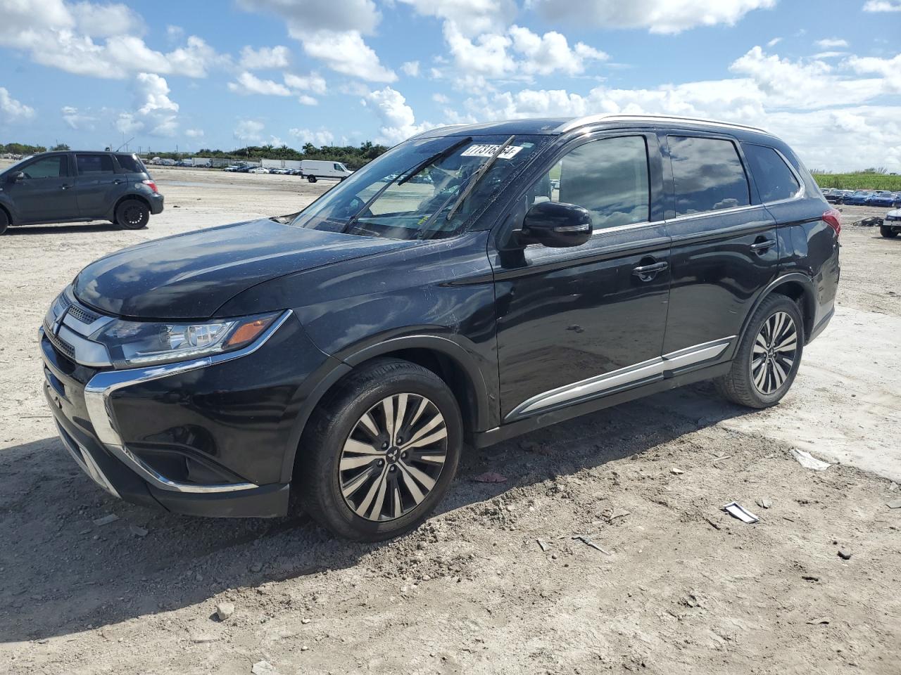 MITSUBISHI OUTLANDER 2019