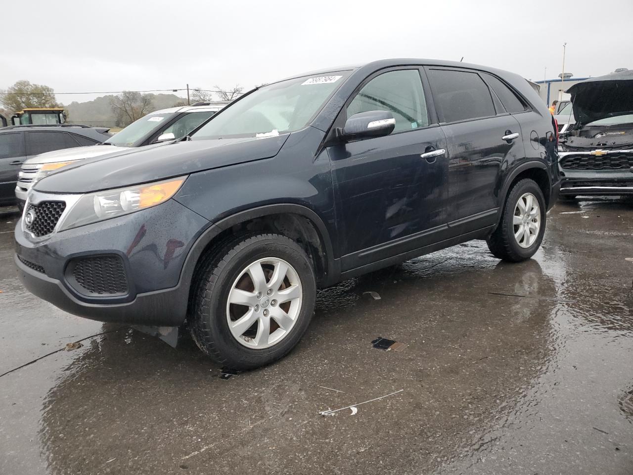 KIA SORENTO LX 2013