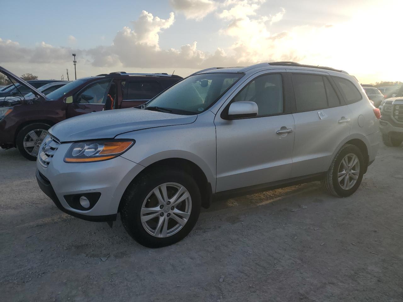 HYUNDAI SANTA FE L 2011