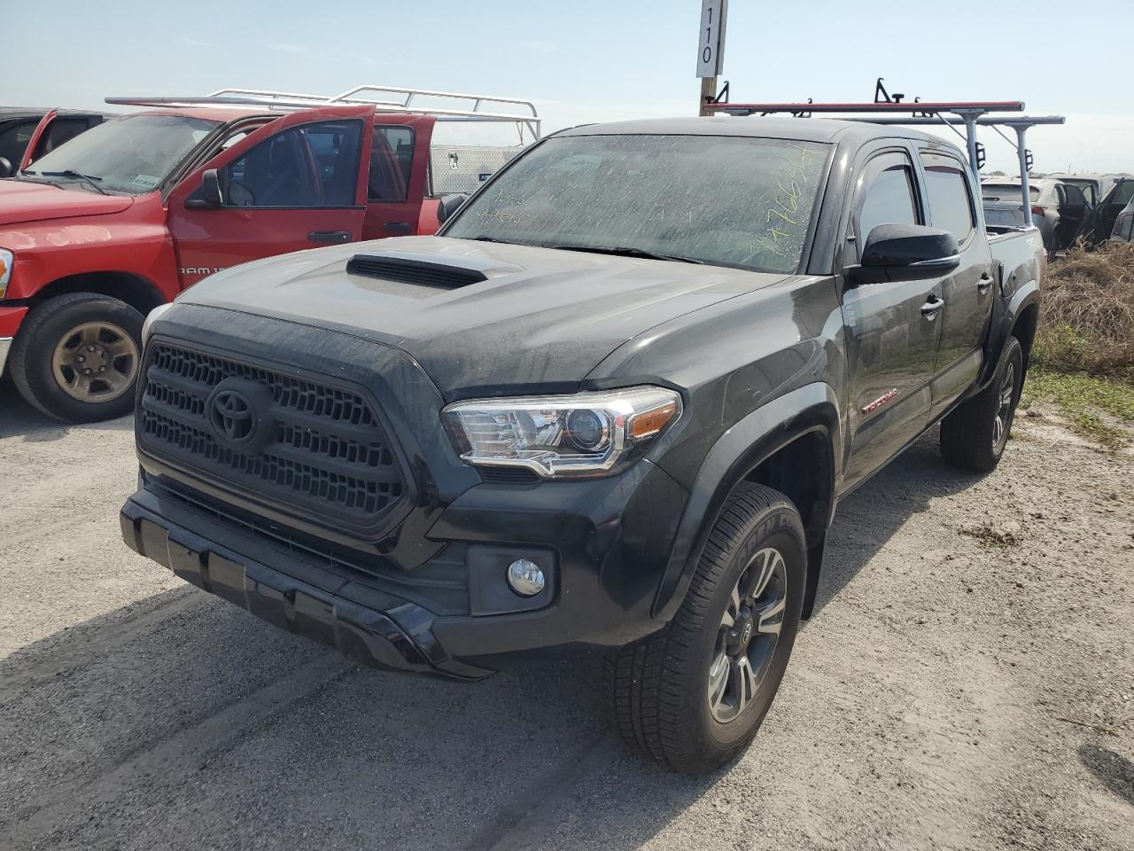 TOYOTA TACOMA DOU 2017