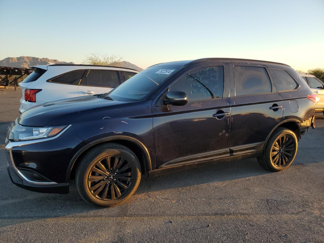 MITSUBISHI OUTLANDER 2020