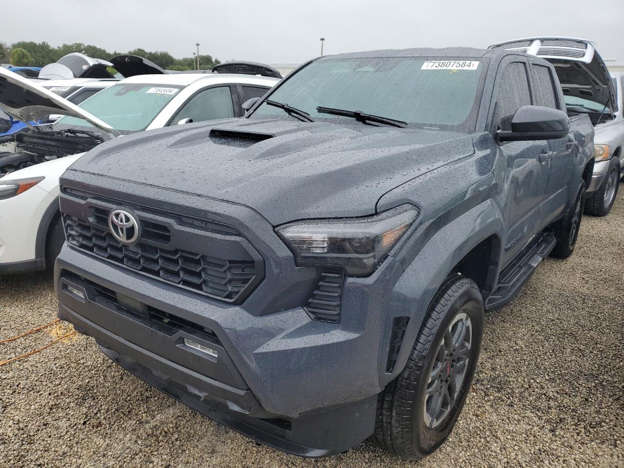 TOYOTA TACOMA DOU 2024