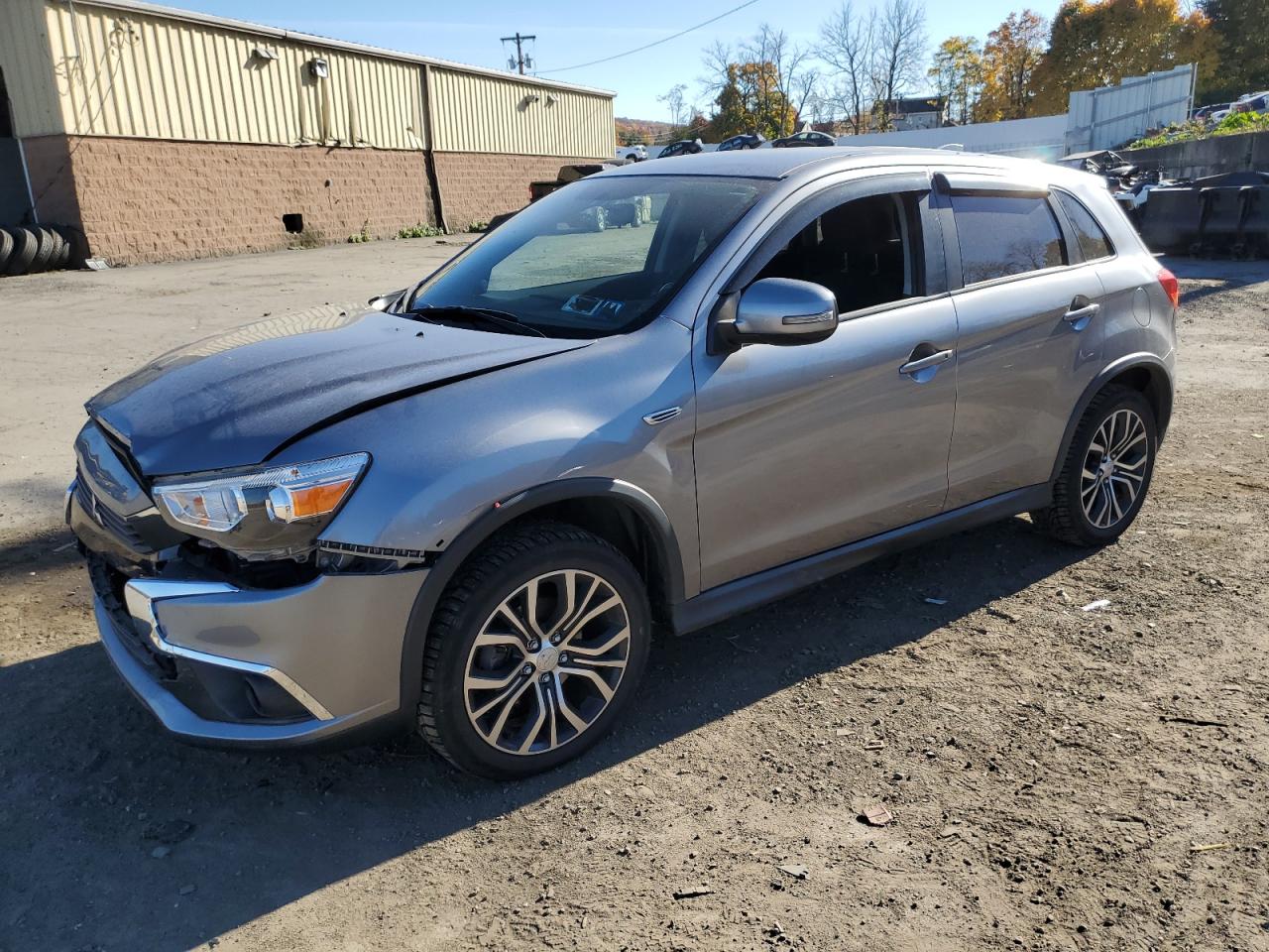 MITSUBISHI OUTLANDER 2017