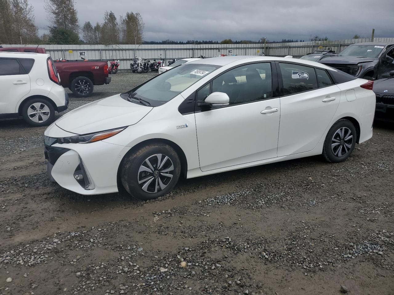 TOYOTA PRIUS PRIM 2018
