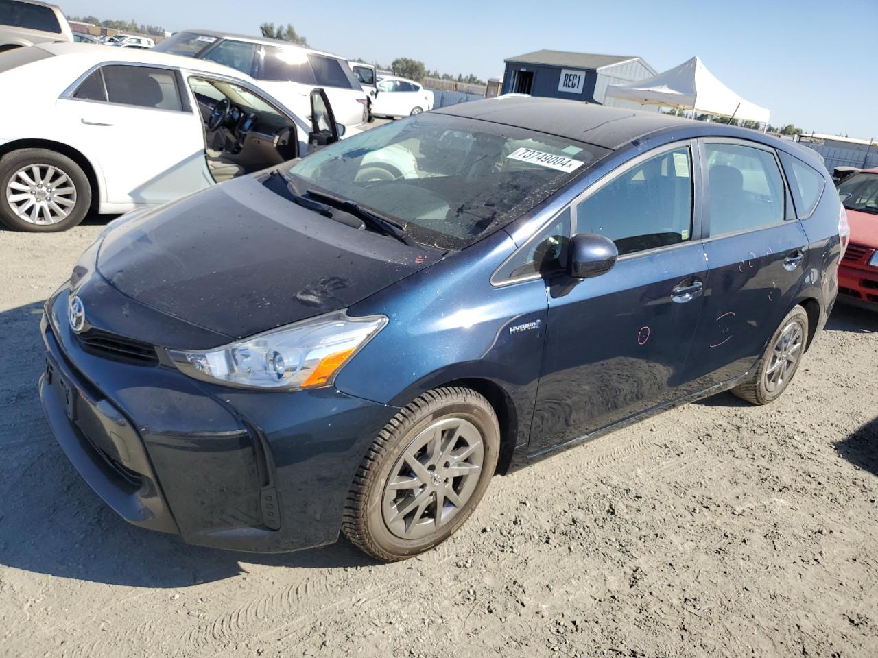 TOYOTA PRIUS V 2017