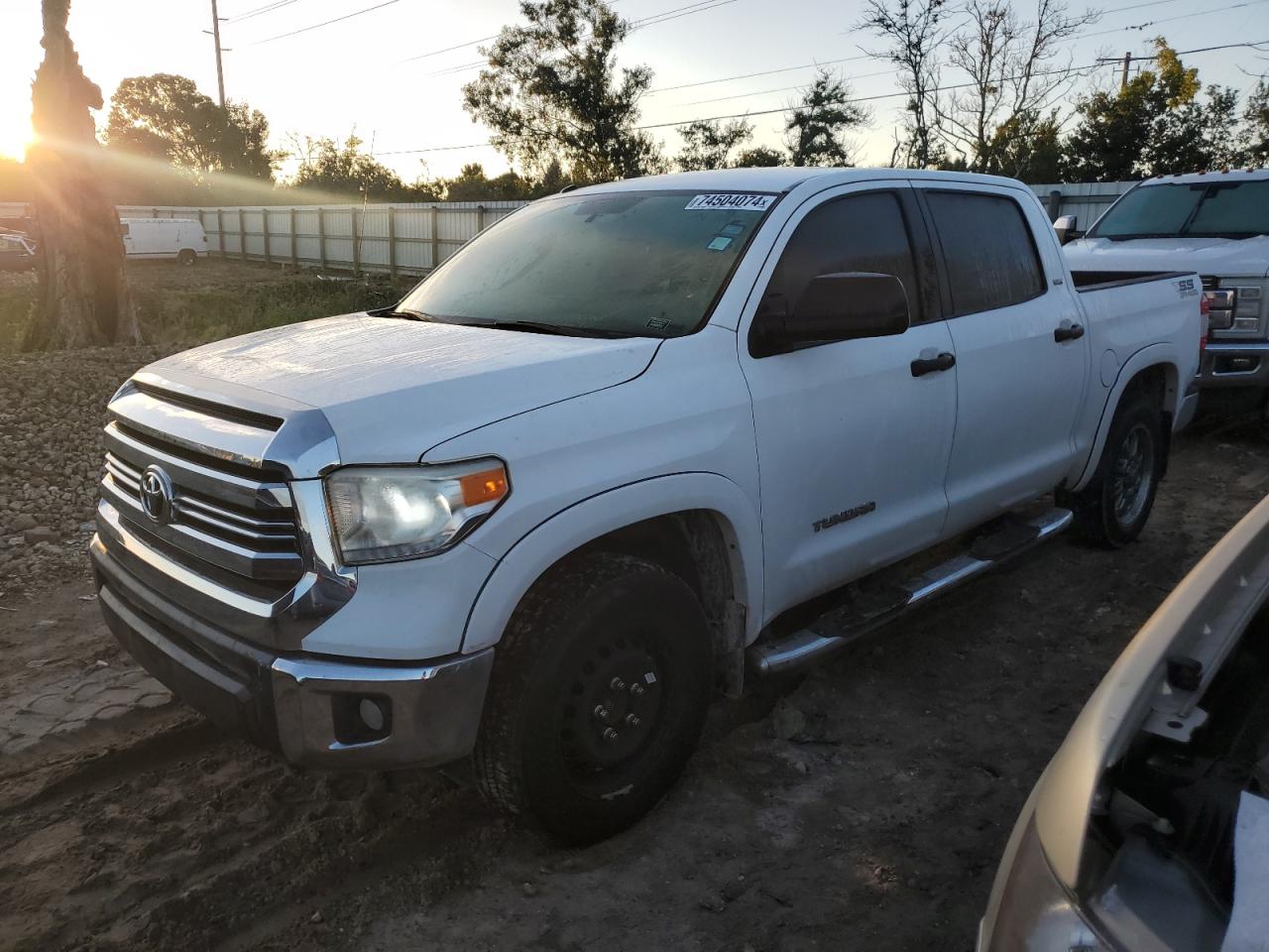 TOYOTA TUNDRA CRE 2017