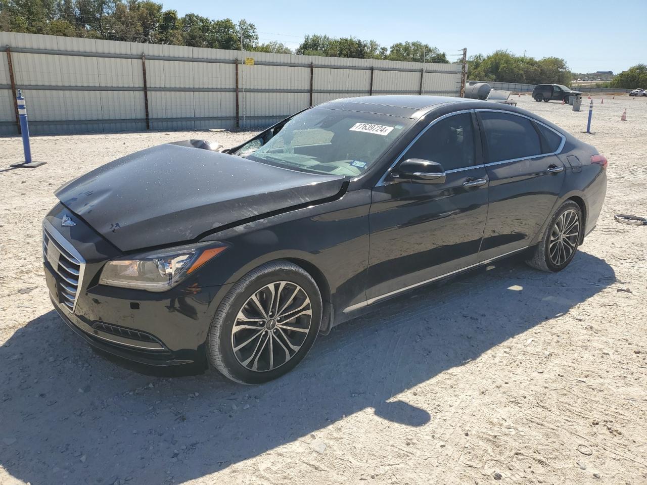 HYUNDAI GENESIS 3. 2015