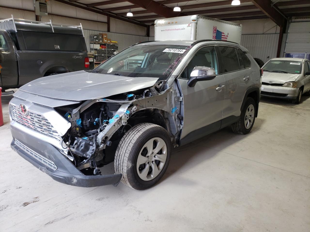TOYOTA RAV4 LE 2020
