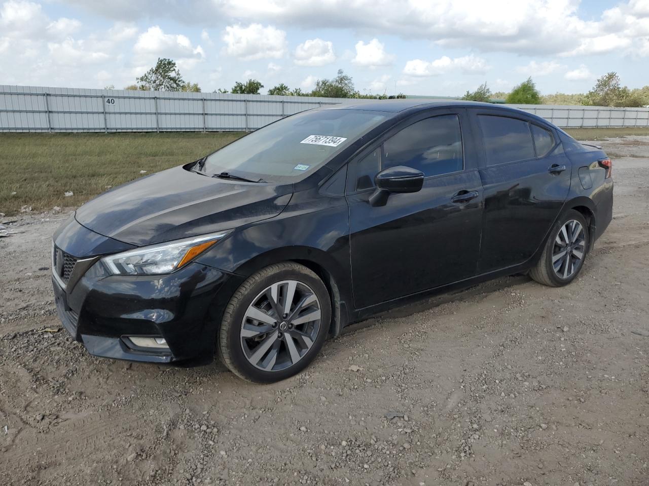 NISSAN VERSA SR 2021