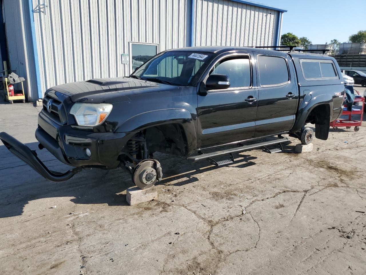 TOYOTA TACOMA DOU 2012