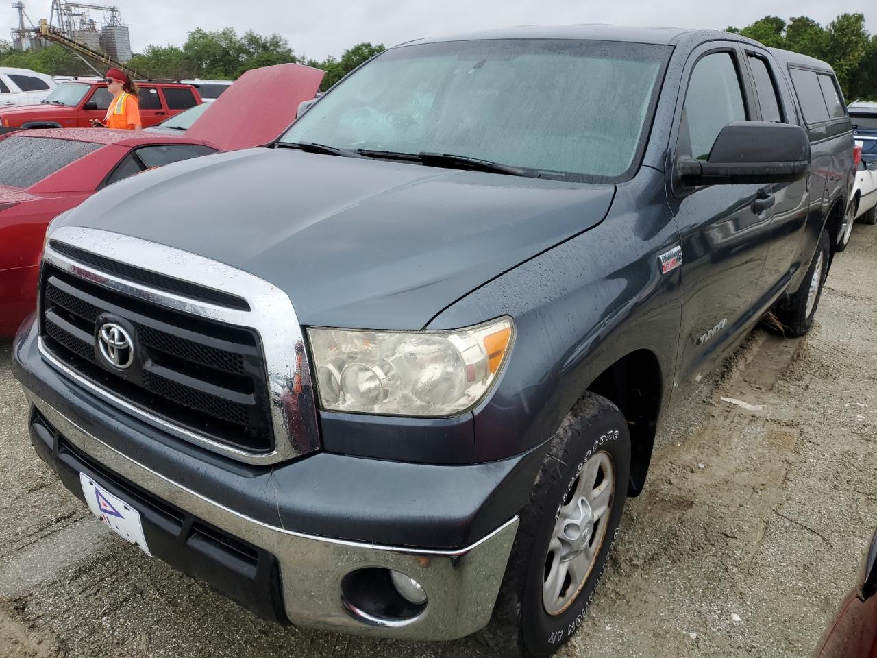 TOYOTA TUNDRA DOU 2010