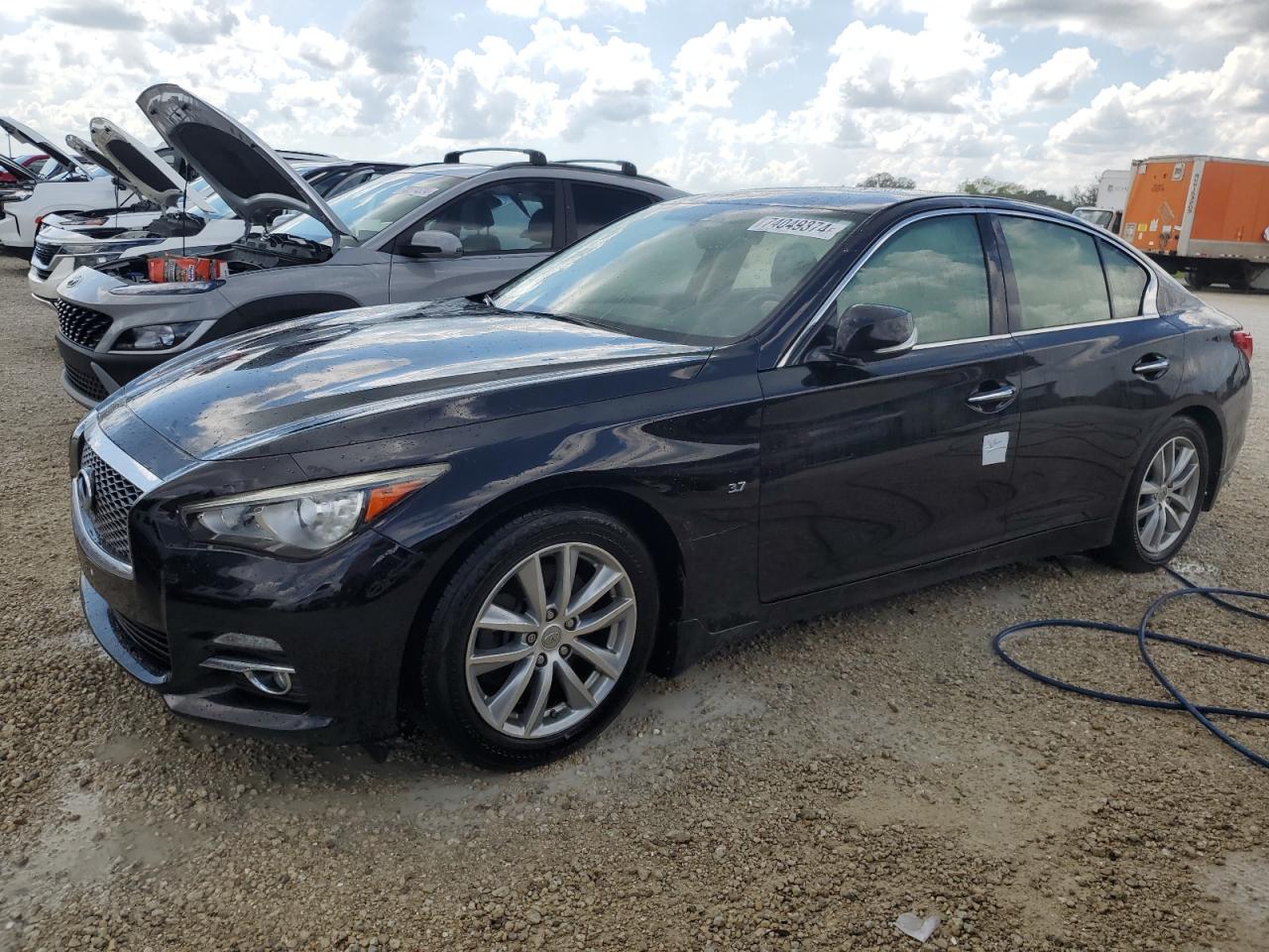 INFINITI Q50 BASE 2015