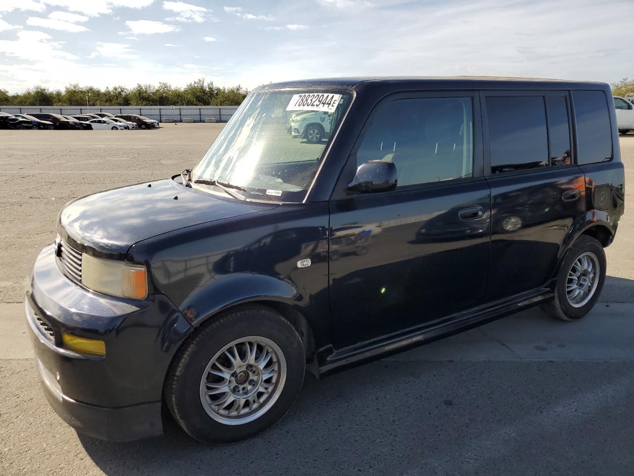 TOYOTA SCION XB 2006