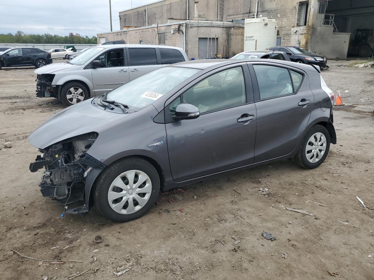 TOYOTA PRIUS C 2014