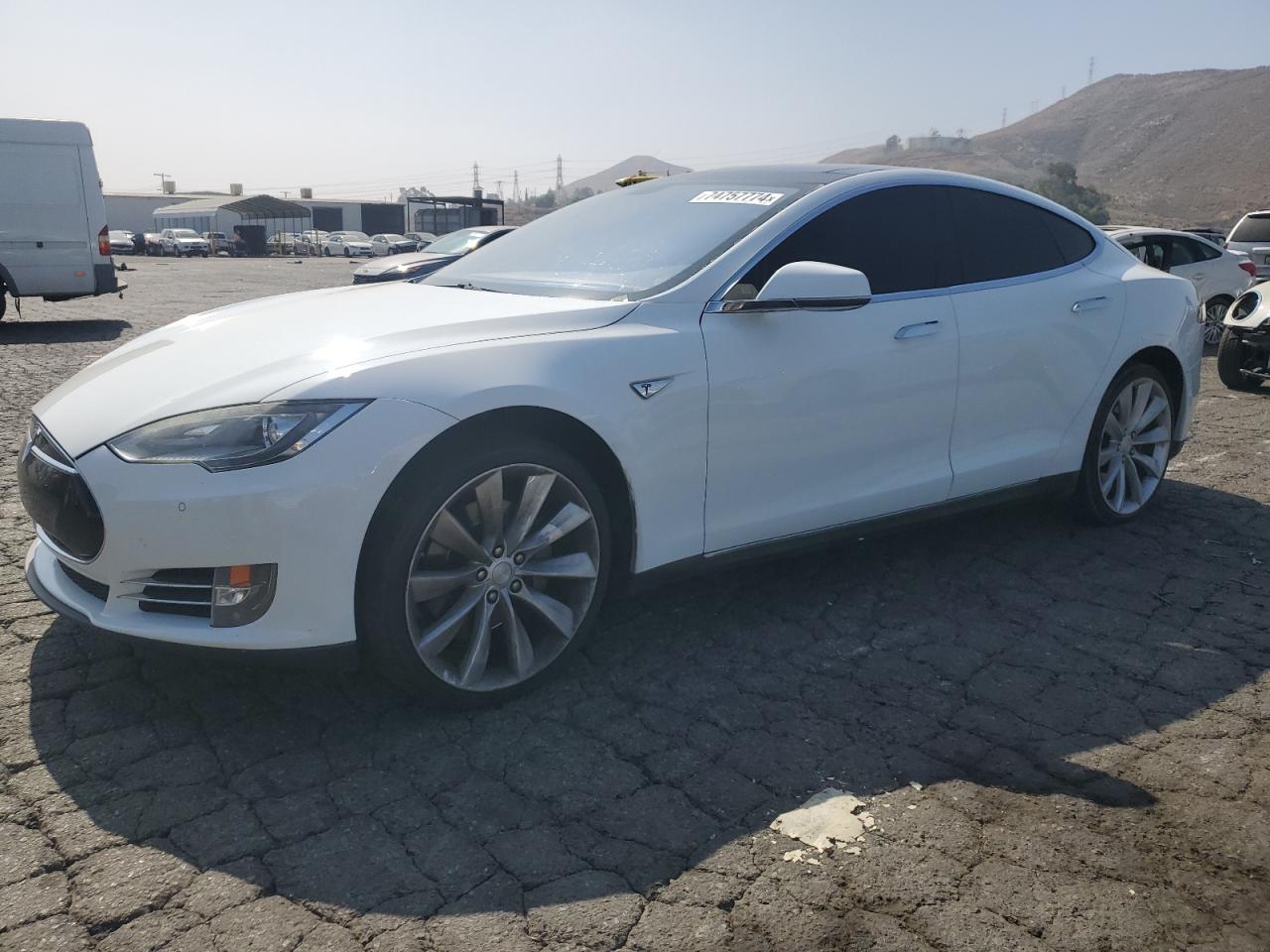 TESLA MODEL S 2014