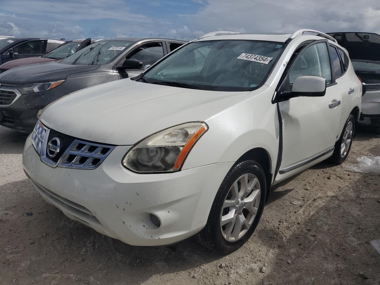 NISSAN ROGUE S 2011