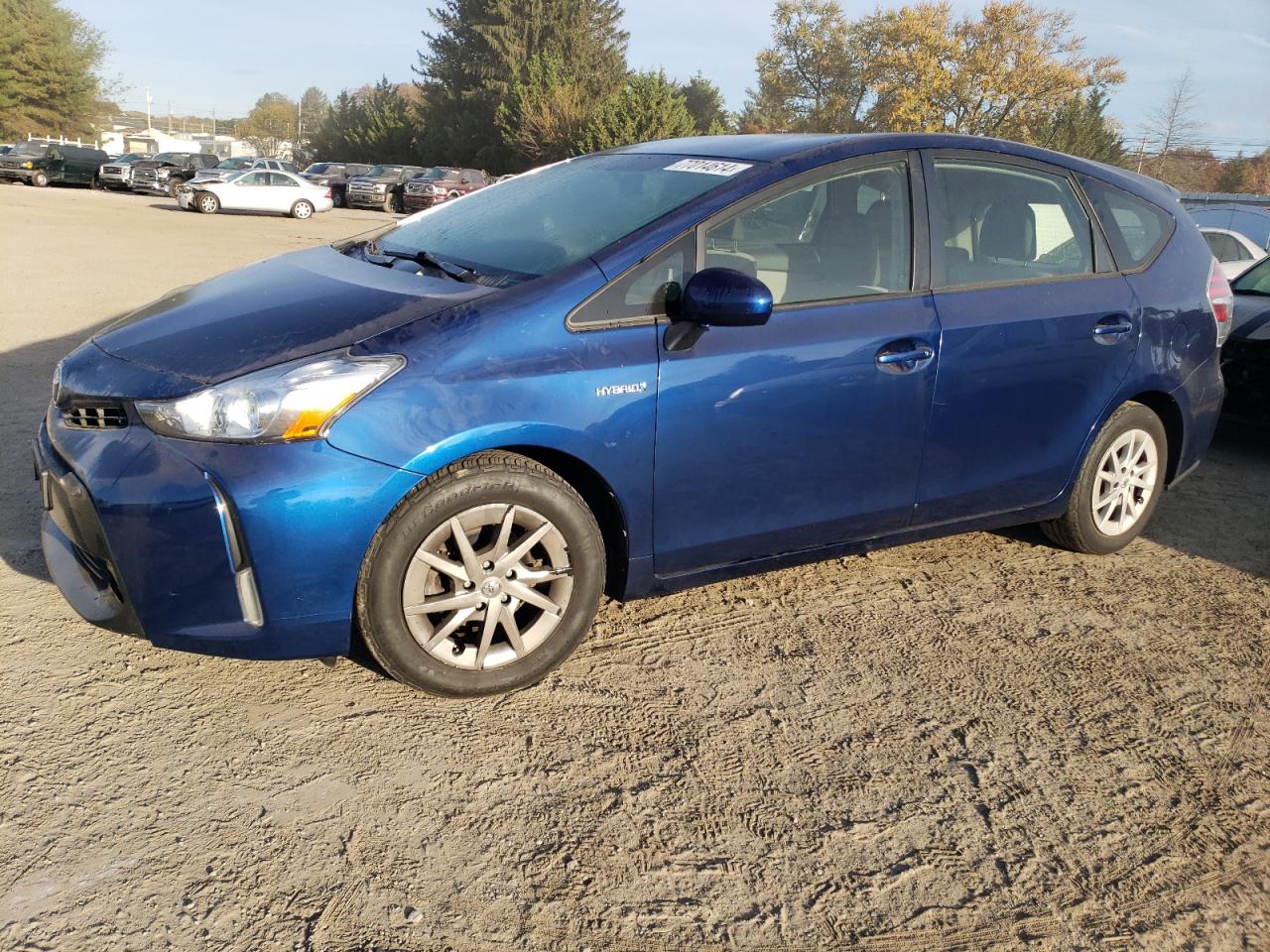 TOYOTA PRIUS V 2015