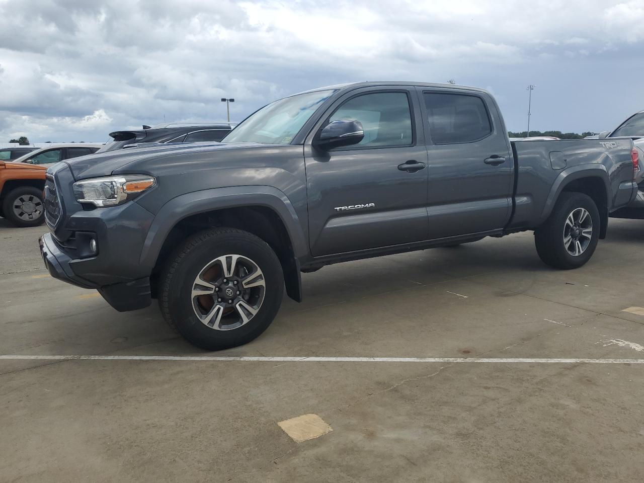 TOYOTA TACOMA DOU 2018