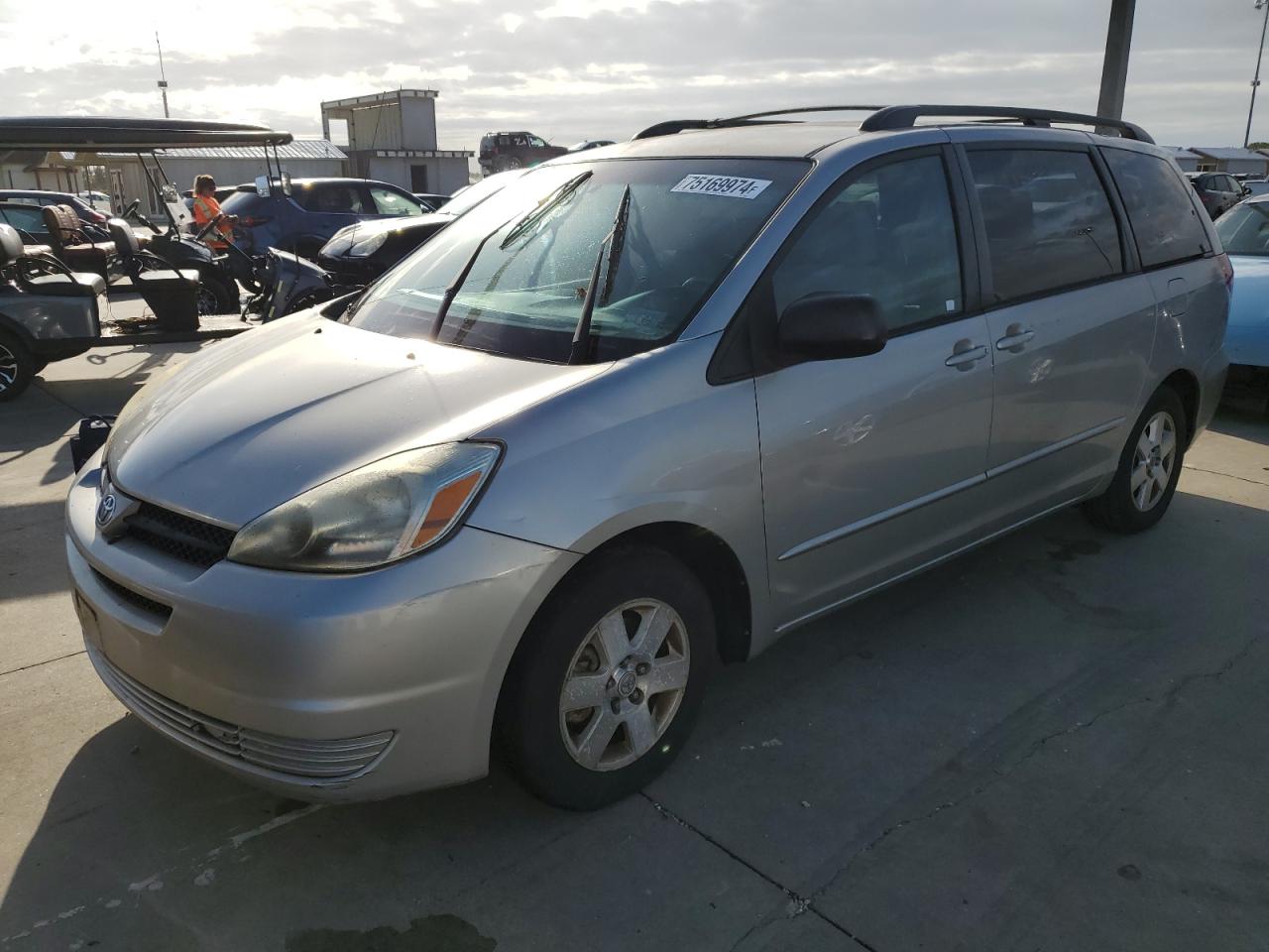 TOYOTA SIENNA CE 2004