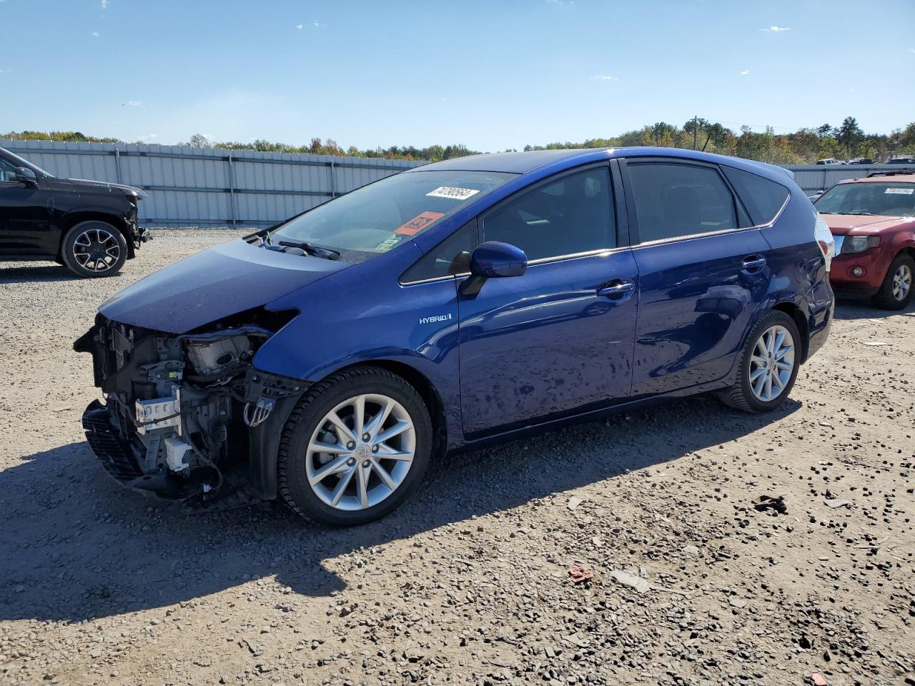 TOYOTA PRIUS V 2014
