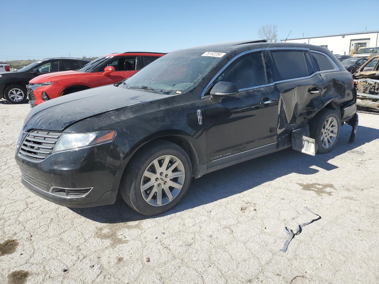 LINCOLN MKT 2017