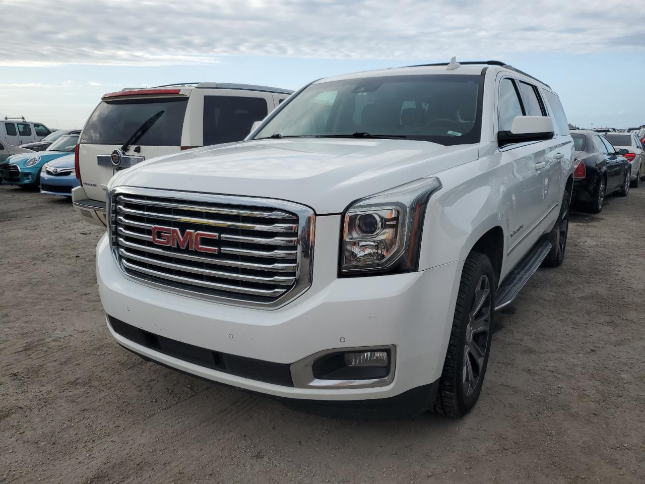 GMC YUKON XL K 2017