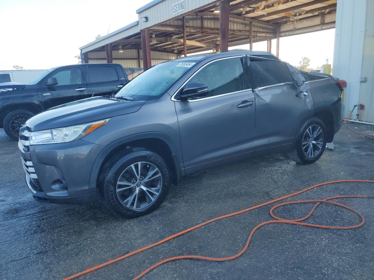 TOYOTA HIGHLANDER 2017