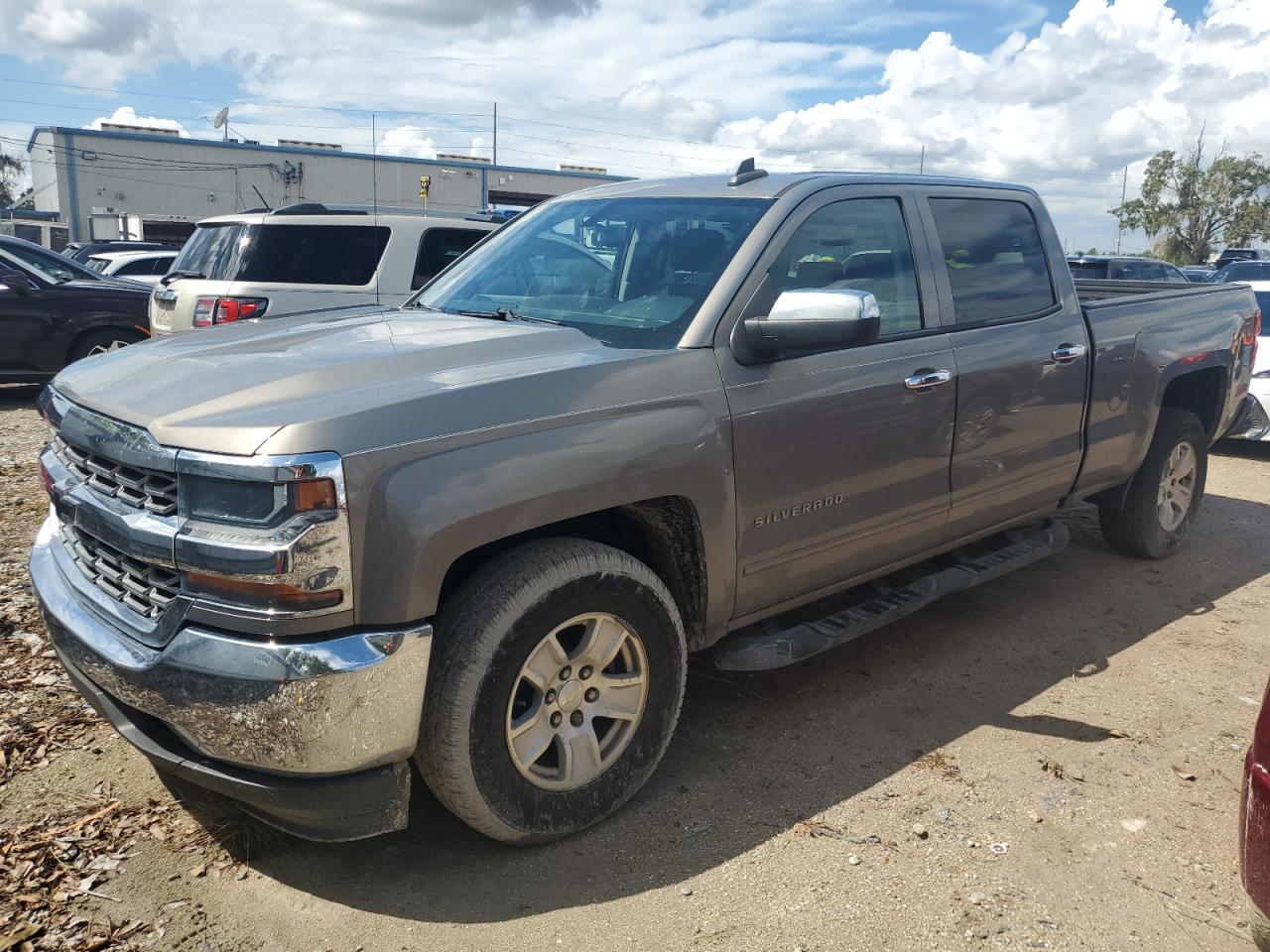 CHEVROLET SILVERADO 2017