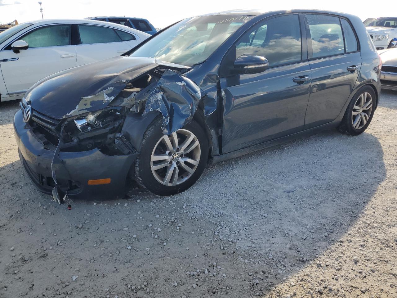 VOLKSWAGEN GOLF 2012