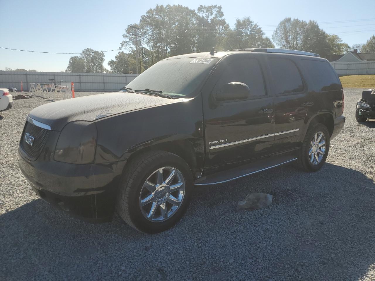 GMC YUKON DENA 2011