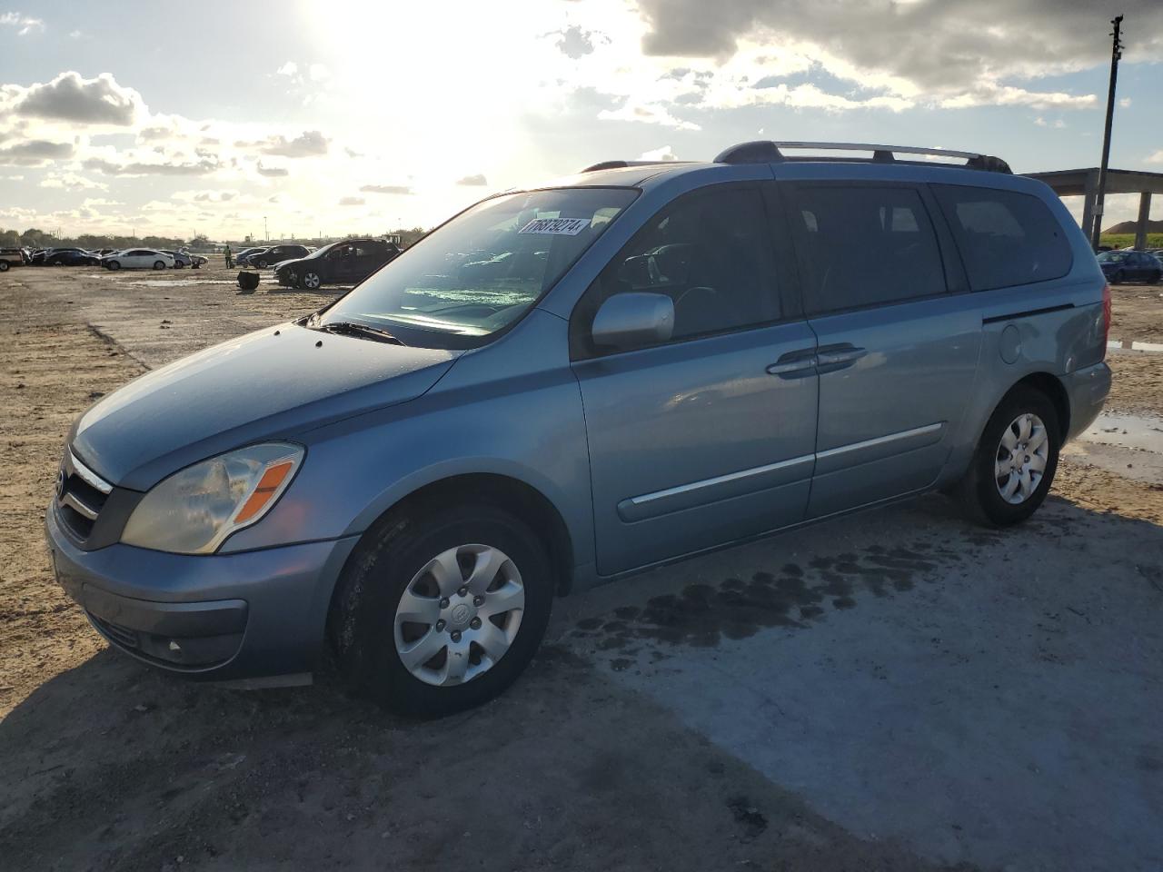 HYUNDAI ENTOURAGE 2007