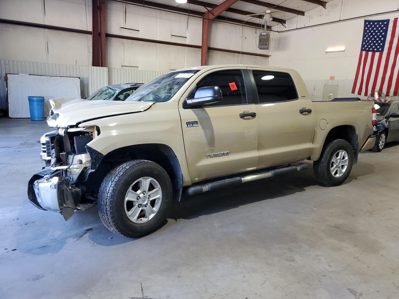 TOYOTA TUNDRA CRE 2017