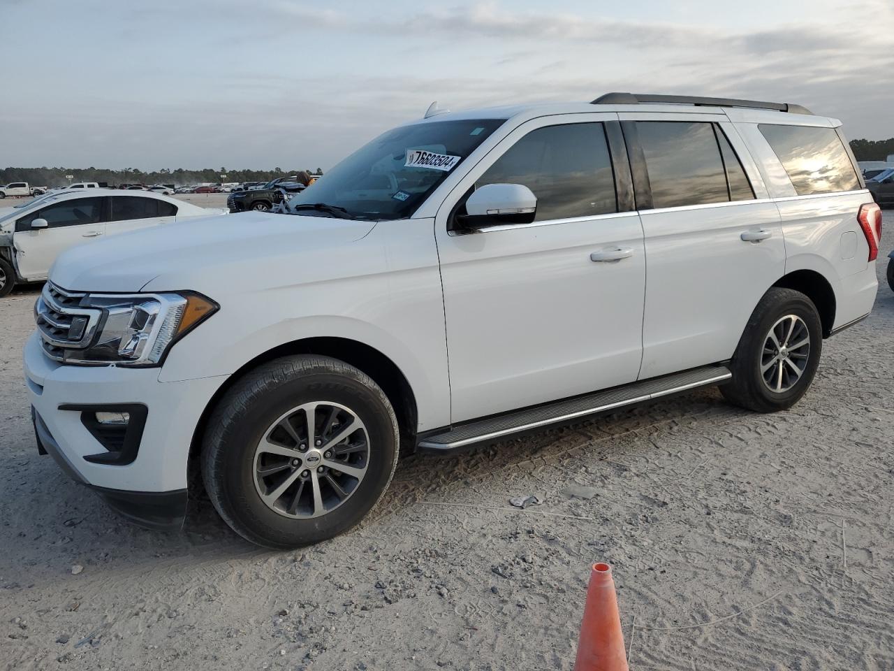 FORD EXPEDITION 2021