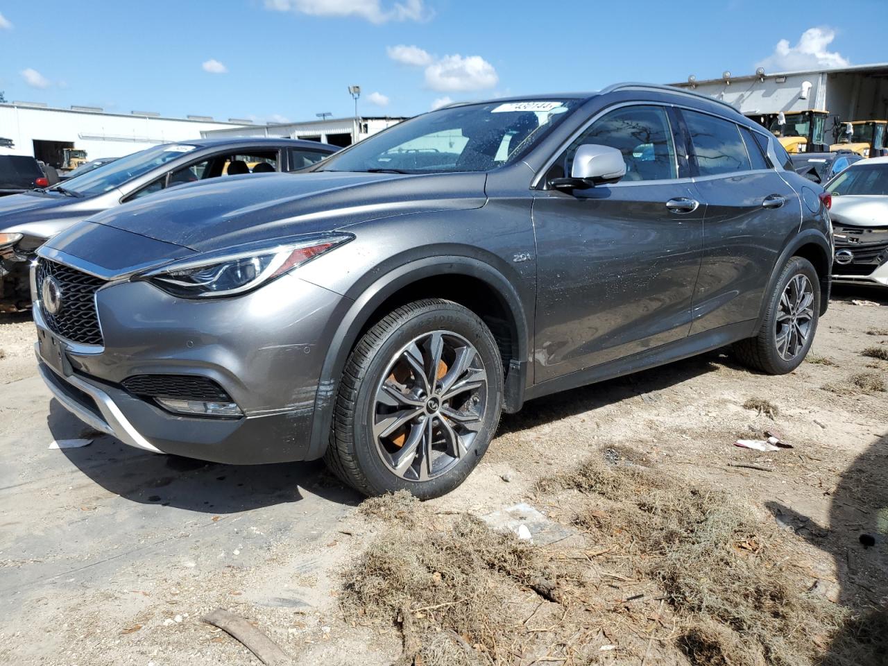 INFINITI QX30 BASE 2017