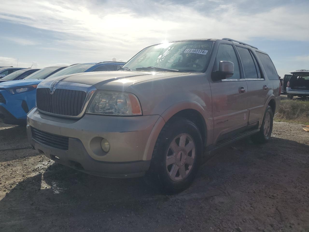 LINCOLN NAVIGATOR 2004