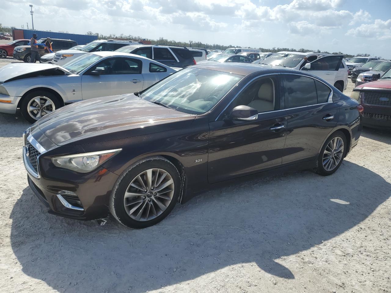 INFINITI Q50 LUXE 2019