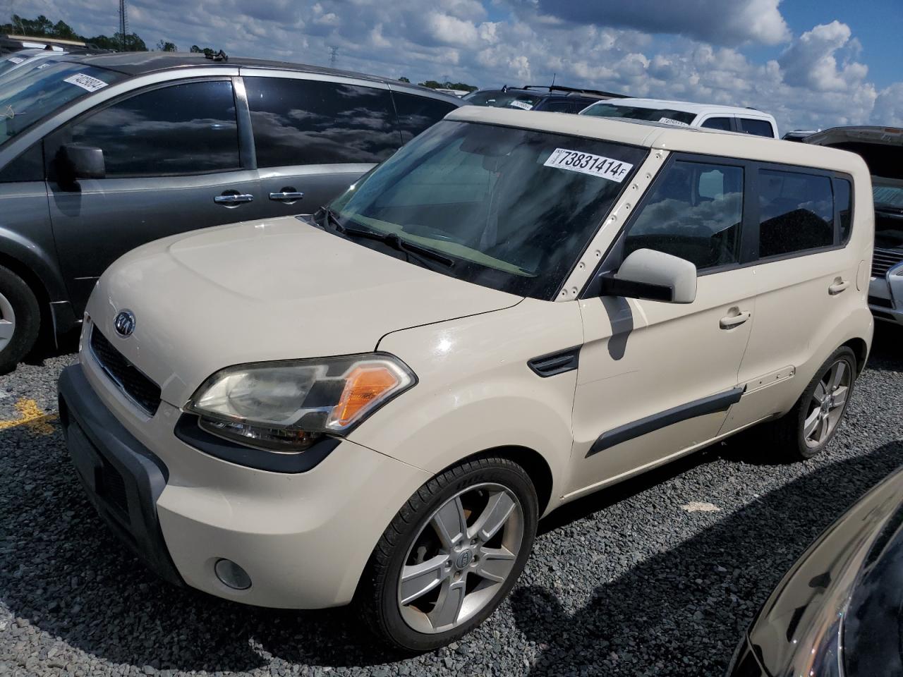 KIA SOUL + 2011