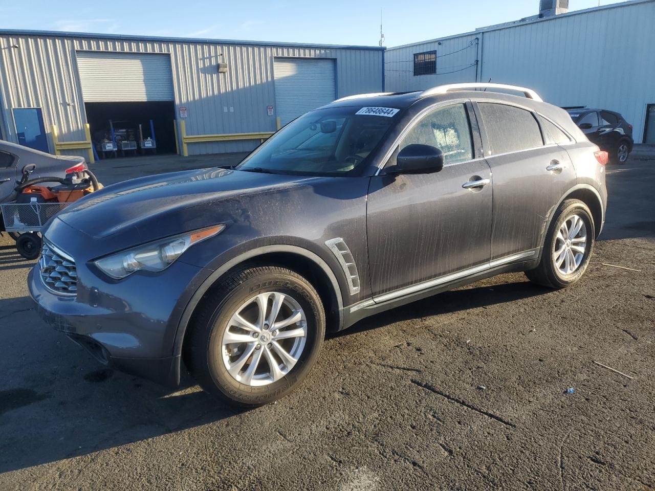 INFINITI FX35 2011