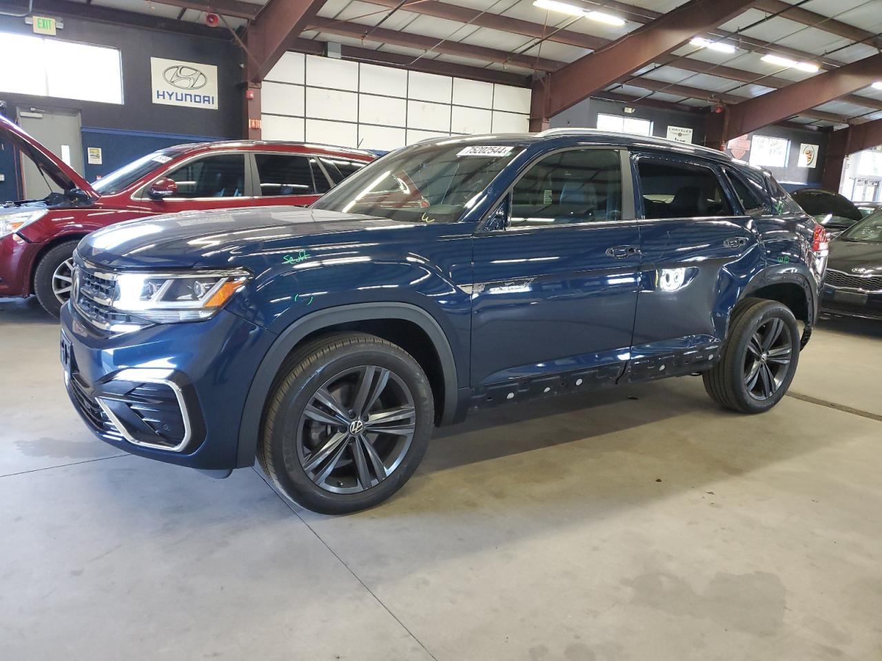 VOLKSWAGEN ATLAS CROS 2021